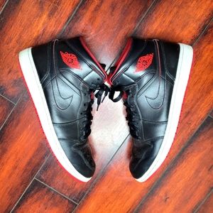 Air jordan 1 retro mid black red and white